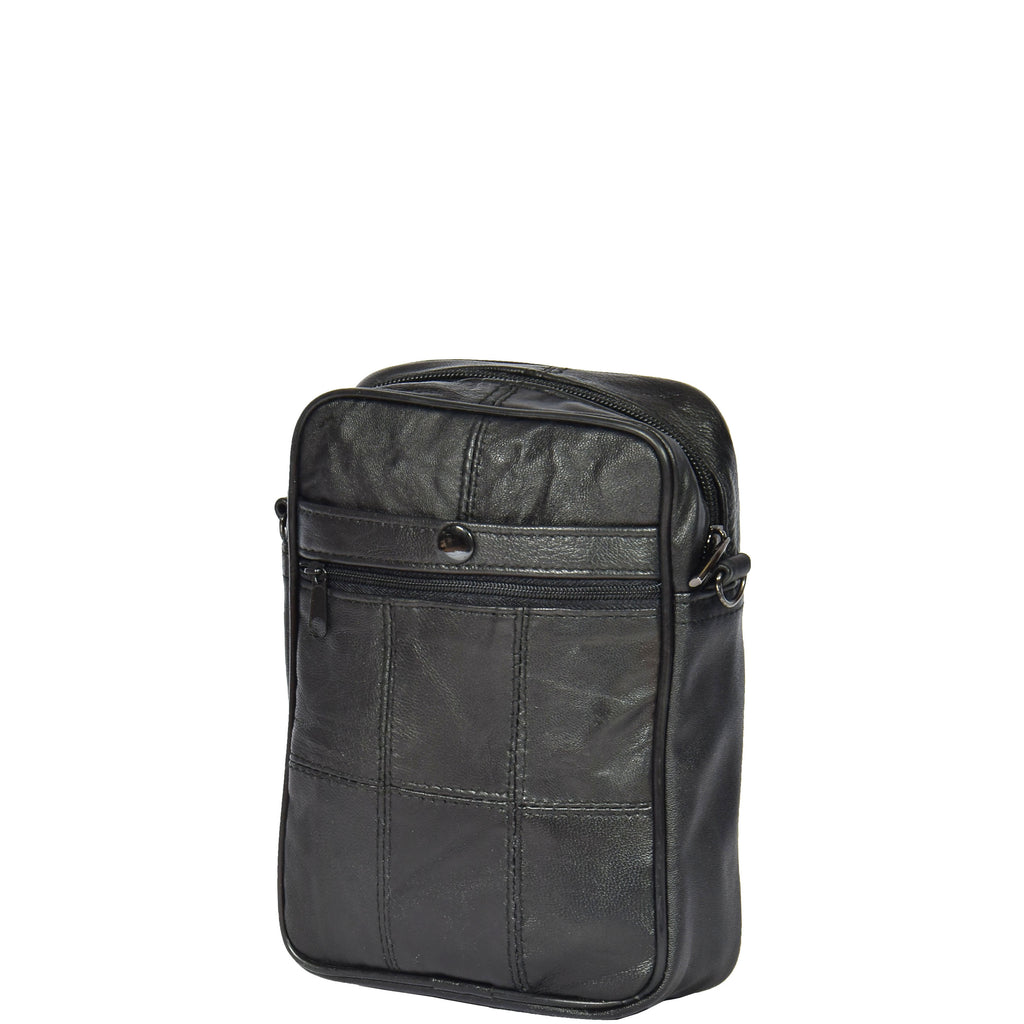 DR473 Small Bag with a Wrist Strap Black 4